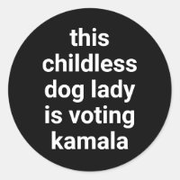 Diese kinderlose Hündin wählt Kamala schwarz