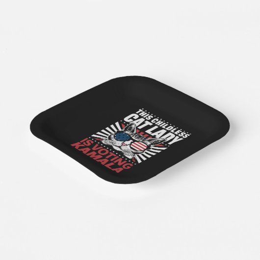 Diese kinderlose Katze-Lady wählt Kamala 2024 Pappteller (Gewinkelt)