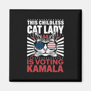 Diese kinderlose Katzenlady wählt Kamala 2024 Magnet