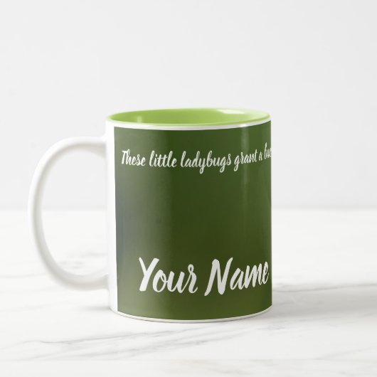 Diese kleinen Ladybugs gewähren einen glücklichen Zweifarbige Tasse (Links)