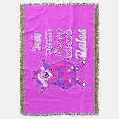 Diese Königin lebt nach ihren eigenen Regeln Decke (Vorderseite Vertikal)