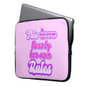 Diese Königin lebt nach ihren eigenen Regeln Elect Laptopschutzhülle (Vorderseite Links)