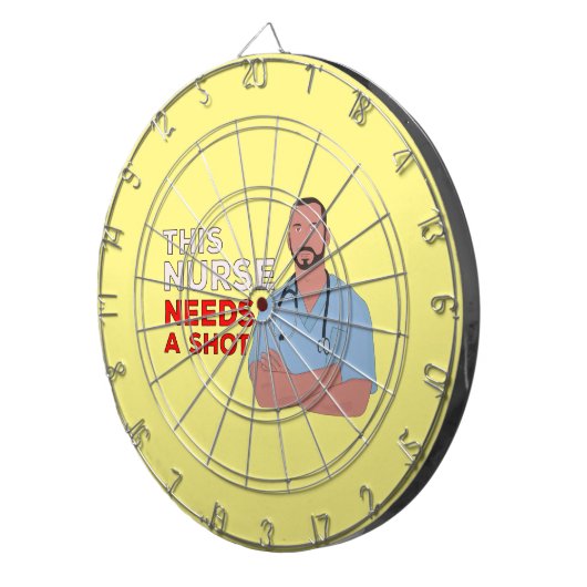 Diese Krankenschwester braucht einen Schuss Dartscheibe (Vorderseite rechts)