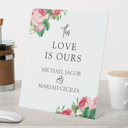 Diese Liebe ist unsere | Begrüßung Sockelschild (In Situ)