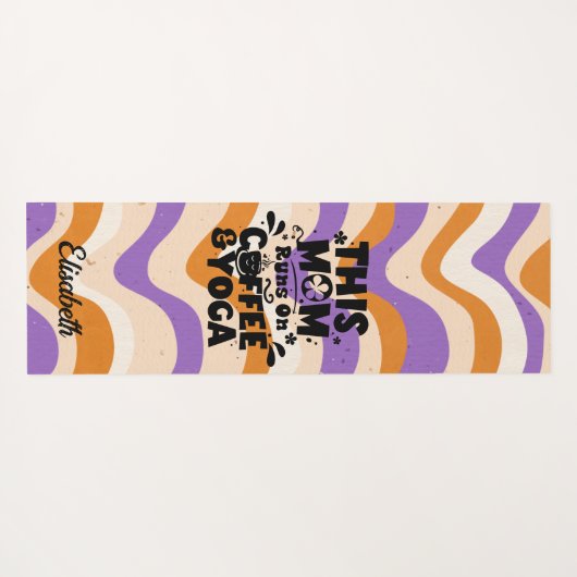 Diese Mama läuft auf Kaffee & Yoga Retro Wavy Must Yogamatte (Rückseite (Horizontal))