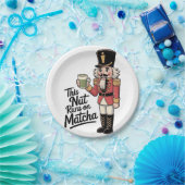 Diese Nut läuft auf Matcha Christmas Nutcracker Pappteller (Party)