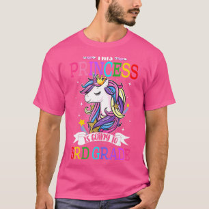Diese Prinzessin wird Unicorn Magica auf den dritt T-Shirt
