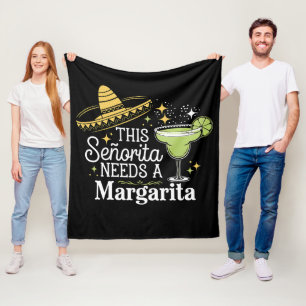 Diese Senorita braucht eine Margarita Cinco De May Fleecedecke
