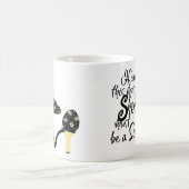 Diese vielen Schuhe sind ein Sin Kaffeetasse (Mittel)