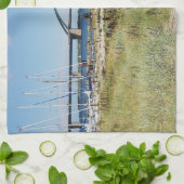 Diesel ICE auf der Fehmarnsundbrücke Handtuch (Gefaltet)