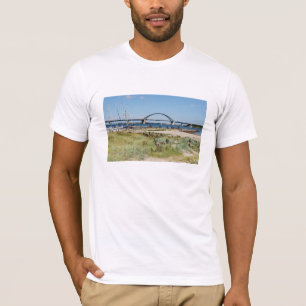 Diesel ICE auf der Fehmarnsundbrücke T-Shirt