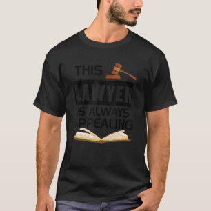 Dieser Anwalt ist immer ein ansprechendes Kanzlerg T-Shirt