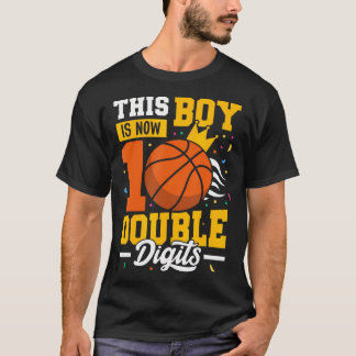 Dieser Junge ist jetzt zweistellig Basketballjunge T-Shirt