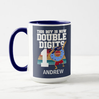 Dieser Junge ist jetzt zweistellig, sonniger 10. G Tasse