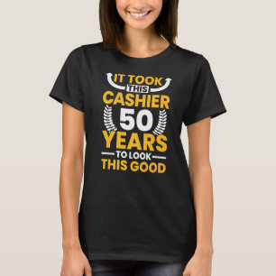 Dieser Kassierer brauchte 50 Jahre, um dieses gute T-Shirt