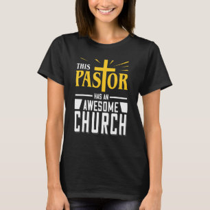 Dieser Pastor Hat Eine Toll Kirche T-Shirt