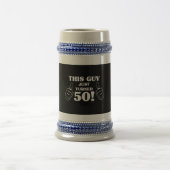 Dieser Typ drehte gerade 50! Bierglas (Mittel)