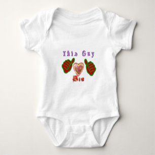 Dieser Typ Lieben große Geschenkkunst drucken Baby Strampler