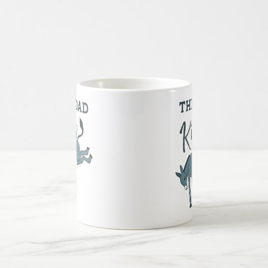 Dieser Vater kickt Donkey Funny Vathday Kaffeetasse (Mittel)