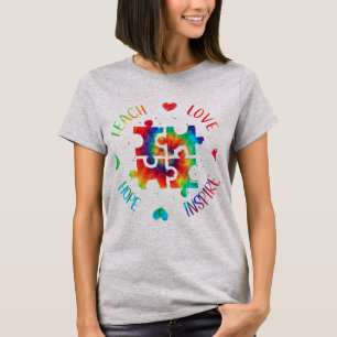 Dieses Autismus-Bewusstsein-Design zeichnet sich d T-Shirt