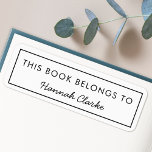 Dieses Buch gehört | BUCHZEICHEN<br><div class="desc">Einfache,  stilvolle Sonderanfertigung "This Book Belongs To" in einer modernen minimalistischen Typografie und schlichter schwarzer Single-Rahmen. Der Name,  in handgeschriebener Schrift Typografie,  kann leicht mit Ihrem eigenen Namen personalisiert werden! Das perfekte Geschenk oder Accessoire für einen Buchliebhaber oder Lehrer!</div>