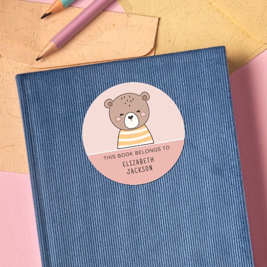 Dieses Buch gehört Niedlichen Waldtieren und Kinde Runder Aufkleber