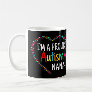 Dieses farbenfrohe autistische Herz aus Puzzleteil Kaffeetasse