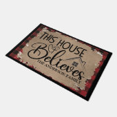 Dieses Haus glaubt an die Gewohnheit Fußmatte (Schrägansicht)