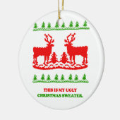 Dieses ist meine hässliche Weihnachtsstrickjacke Keramikornament (Links)