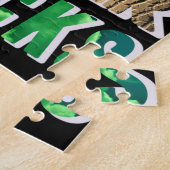 Dieses Kind bekommt wirklich Monster-LKW. Puzzle (Seite)