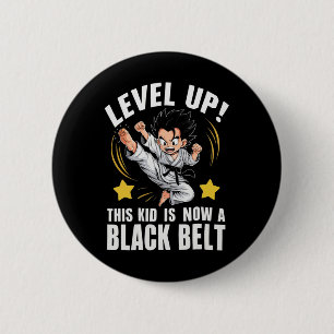 Dieses Kind ist jetzt ein Karate-Hapkido-Preis für Button