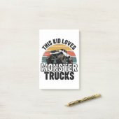 Dieses Kind liebt Monstertrucks Post-it Klebezettel (Auf Schreibtisch)