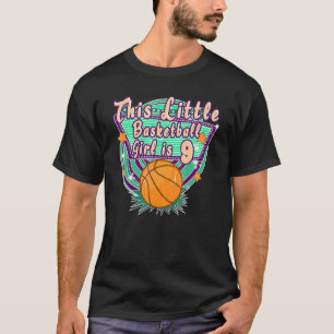 Dieses kleine Basketballmädchen ist im neunten Geb T-Shirt