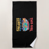 Dieses Mädchen geht surfen Strandtuch (Vorderseite)