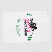 Dieses Mädchen Got ein einfaches Monogramm mit dem Golfhandtuch (Horizontal)