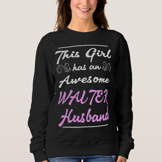 Dieses Mädchen hat einen Phantastischen Kellnersch Sweatshirt (Vorderseite)