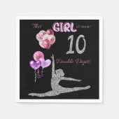 Dieses Mädchen ist jetzt 10 zweistellige Gymnastik Serviette (Vorderseite)