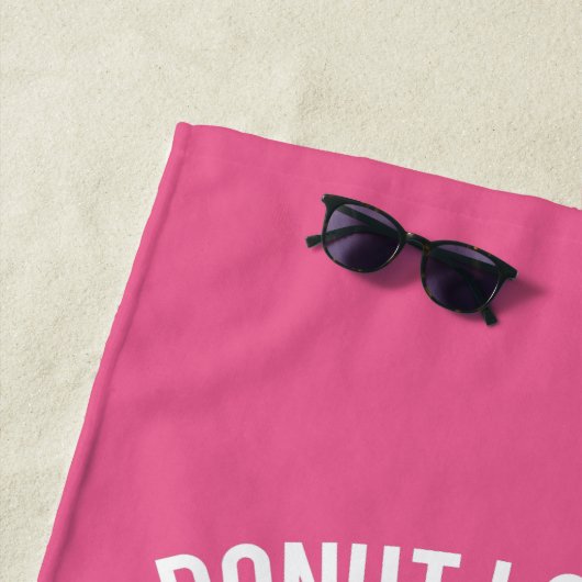 Dieses Mädchen ist jetzt zweistellig, 10. Geburtst Strandtuch (Beispiel)