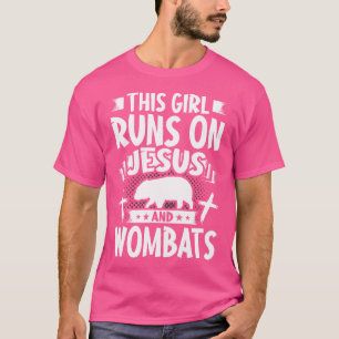 Dieses Mädchen läuft auf Jesus und Wombats T-Shirt