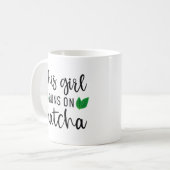 Dieses Mädchen läuft auf Matcha Kaffeetasse (Vorderseite Links)