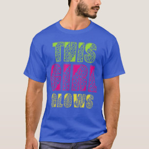Dieses Mädchen leuchtet 80er Retro Neon Party T - T-Shirt