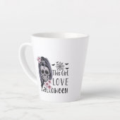 Dieses Mädchen Liebe Halloween Milchtasse (Linke Ecke)