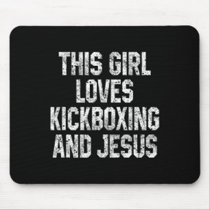 Dieses Mädchen liebt Kickboxen und Jesus Lustiges  Mousepad