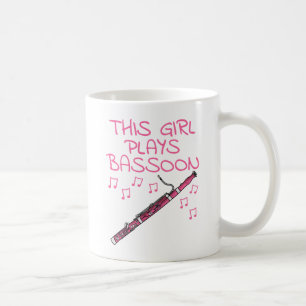 Dieses Mädchen spielt Bassoon, eine weibliche Wood Kaffeetasse