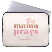 Dieses Mama Prays - rustikales Boho Design Laptopschutzhülle (Vorderseite)