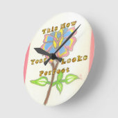 Dieses neue Jahr sieht aus wie eine perfekte Blume Runde Wanduhr (Winkel)