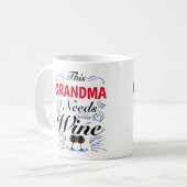 Dieses Oma braucht etwas Wein Kaffeetasse (Vorderseite Links)