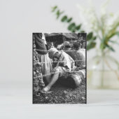 Dieses untröstliche Bild des japanischen Gefangene Postkarte (Stehend Vorderseite)