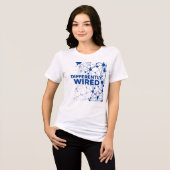 Differently Wired – Autism Awareness Month Blue  Tri-Blend Shirt (Vorderseite voll)