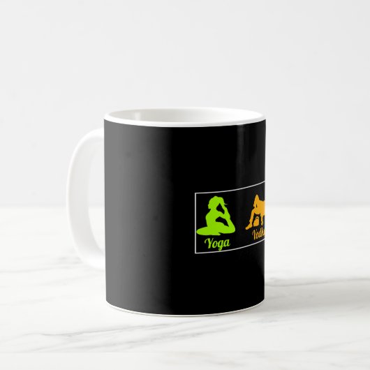 Differenz zwischen Yoga und Vodka St Patricks Day Kaffeetasse (Vorderseite Links)